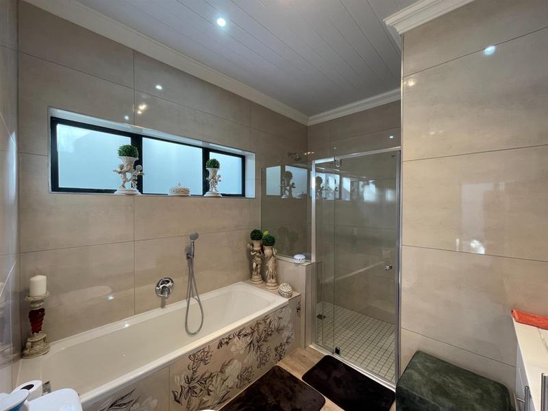 2 Bedroom Property for Sale in Tergniet Western Cape
